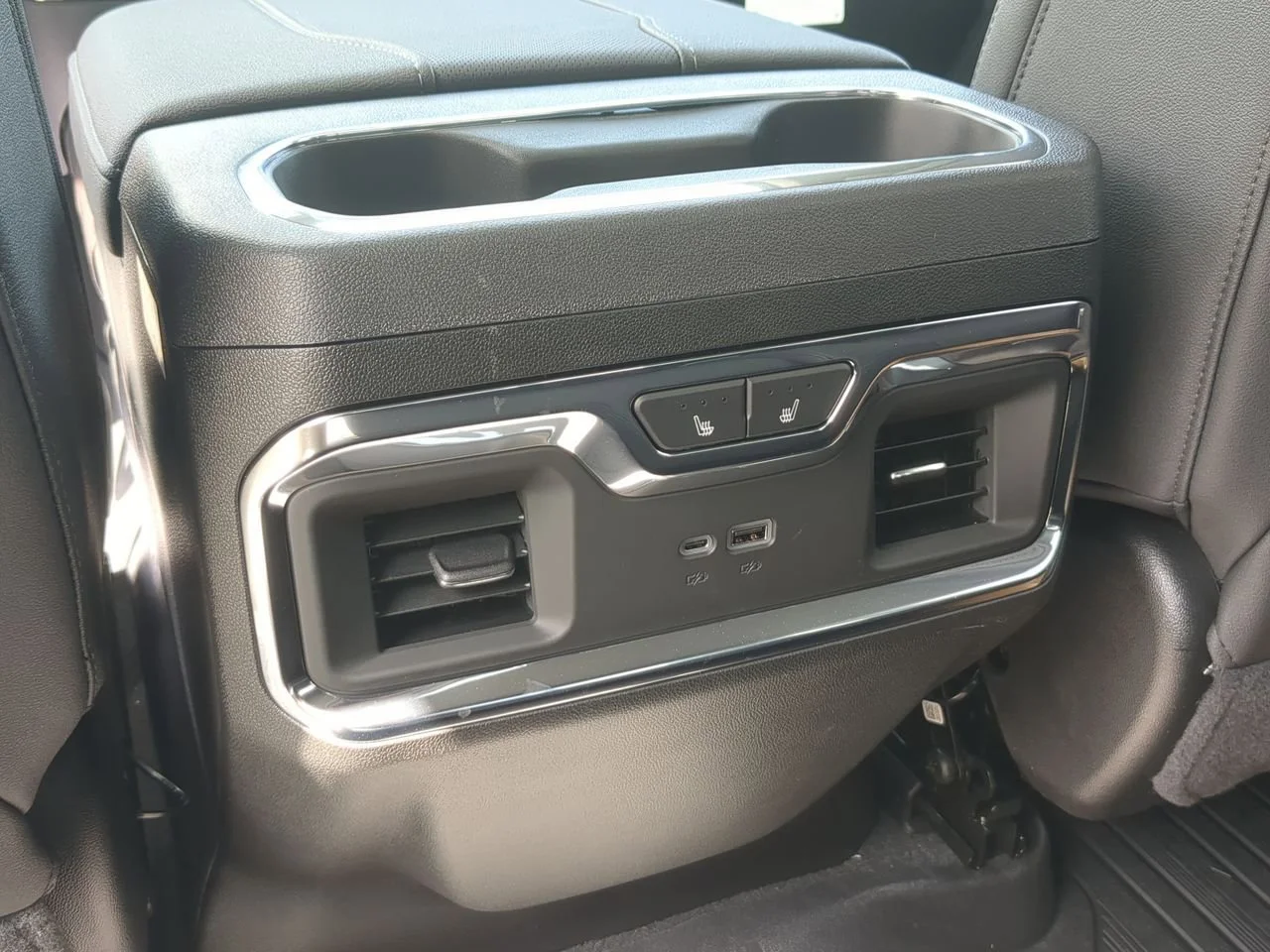 New 2026 Summit White GMC SLT image 22