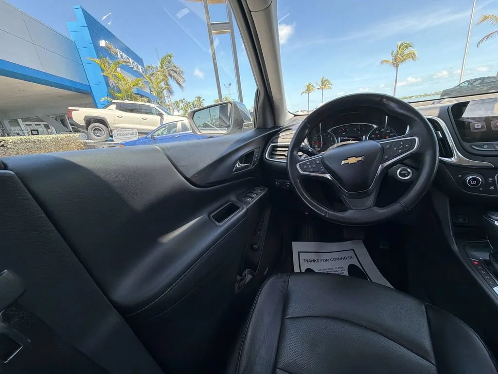 Used 2018 SILVER ICE METALLIC Chevrolet Premier image 15