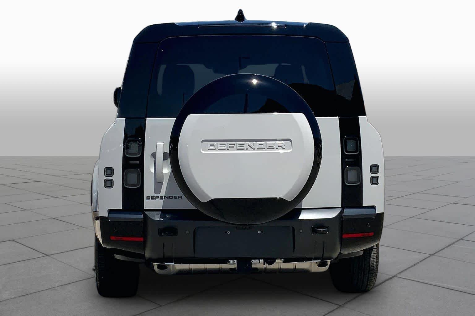 New 2026 Borasco Grey Land Rover X-Dynamic SE image 4