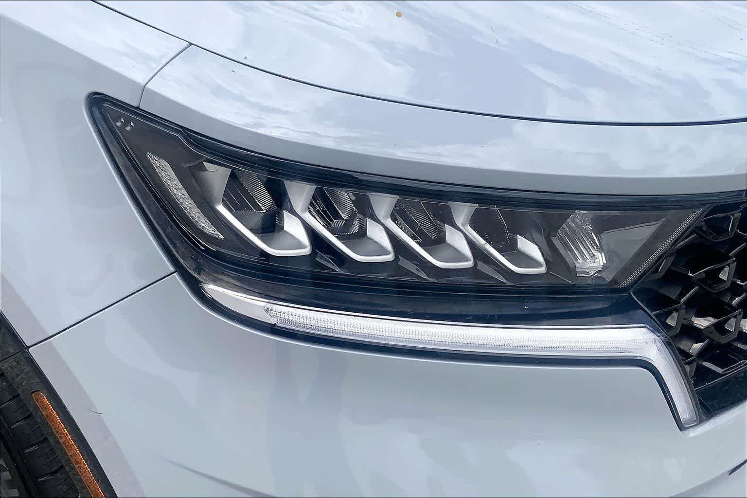 Certified Used 2022 Wolf Gray Kia EX image 27