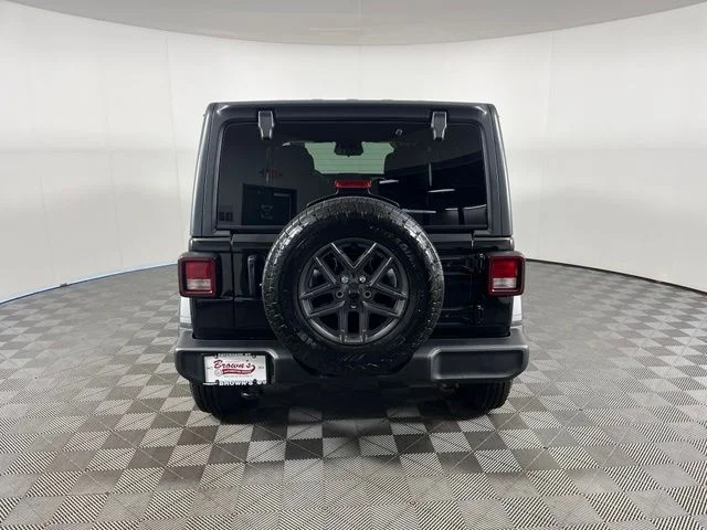 Used 2026 Black Jeep Sport S image 6