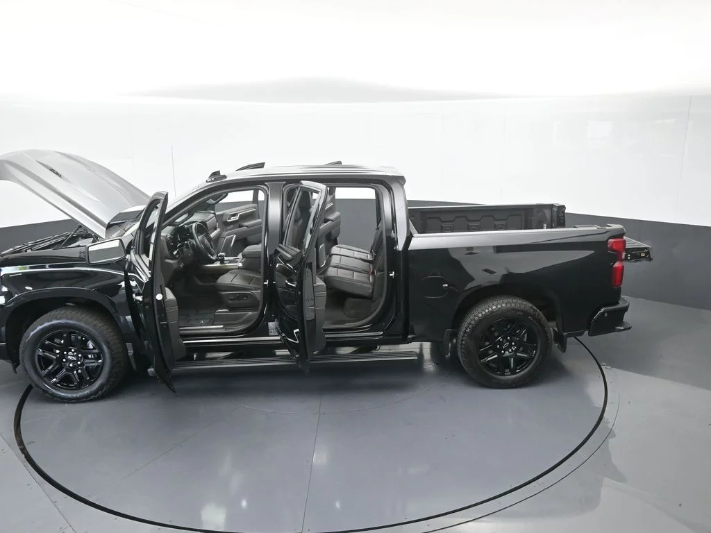 Used 2026 Black Chevrolet High Country image 75