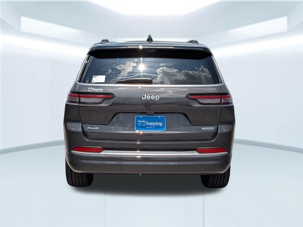 New 2026 Baltic Gray Metallic Clear-Coat Exterior Paint Jeep Summit image 5