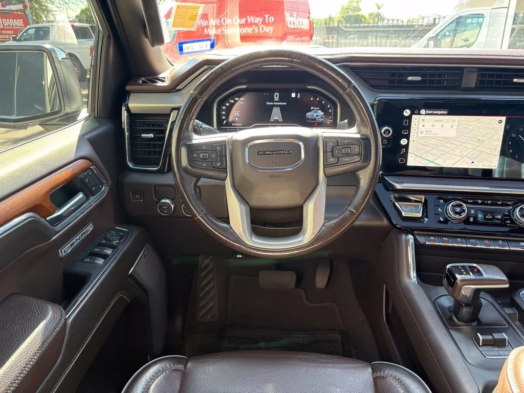 Used 2022 White GMC Denali image 7