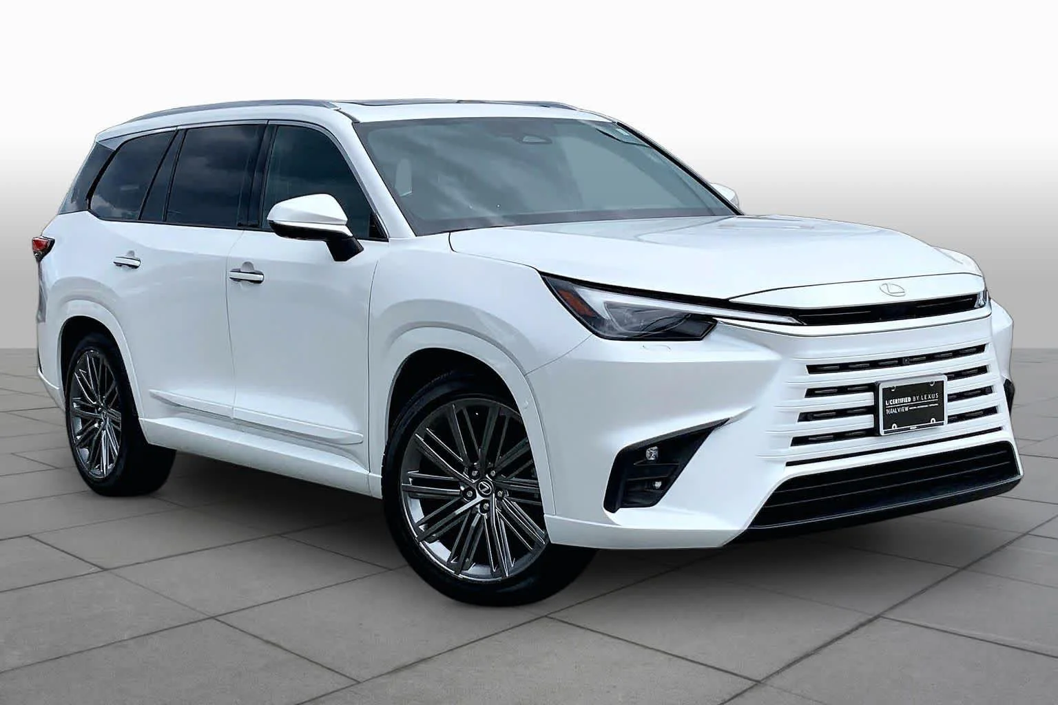 Certified Used 2025 WIND CHILL PEARL Lexus Luxury image 3