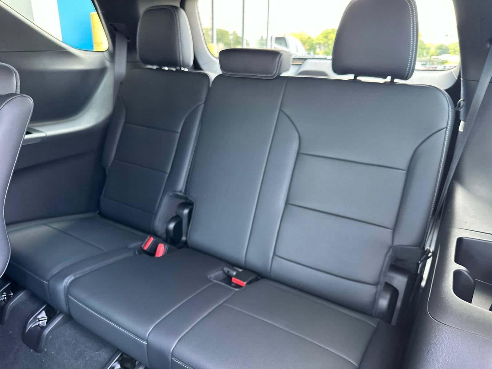 New 2027 Polar White Tricoat Chevrolet LT with Sun and Wheel Package - Exotex Seating image 14
