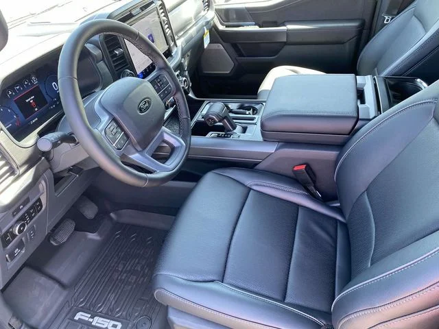 2025 Ford F-150 Lariat - Photo 6