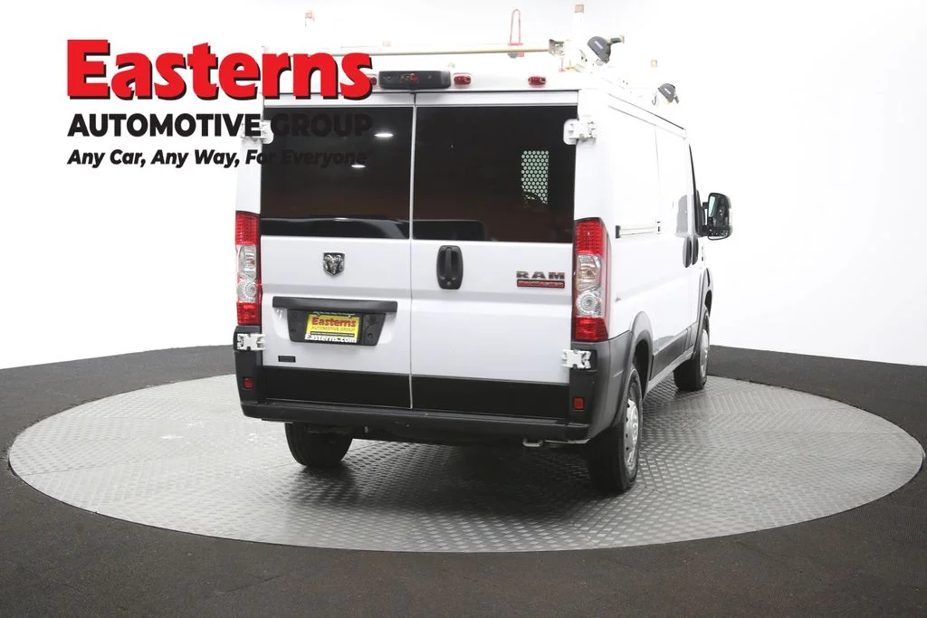 Used 2021 White Ram Base image 37