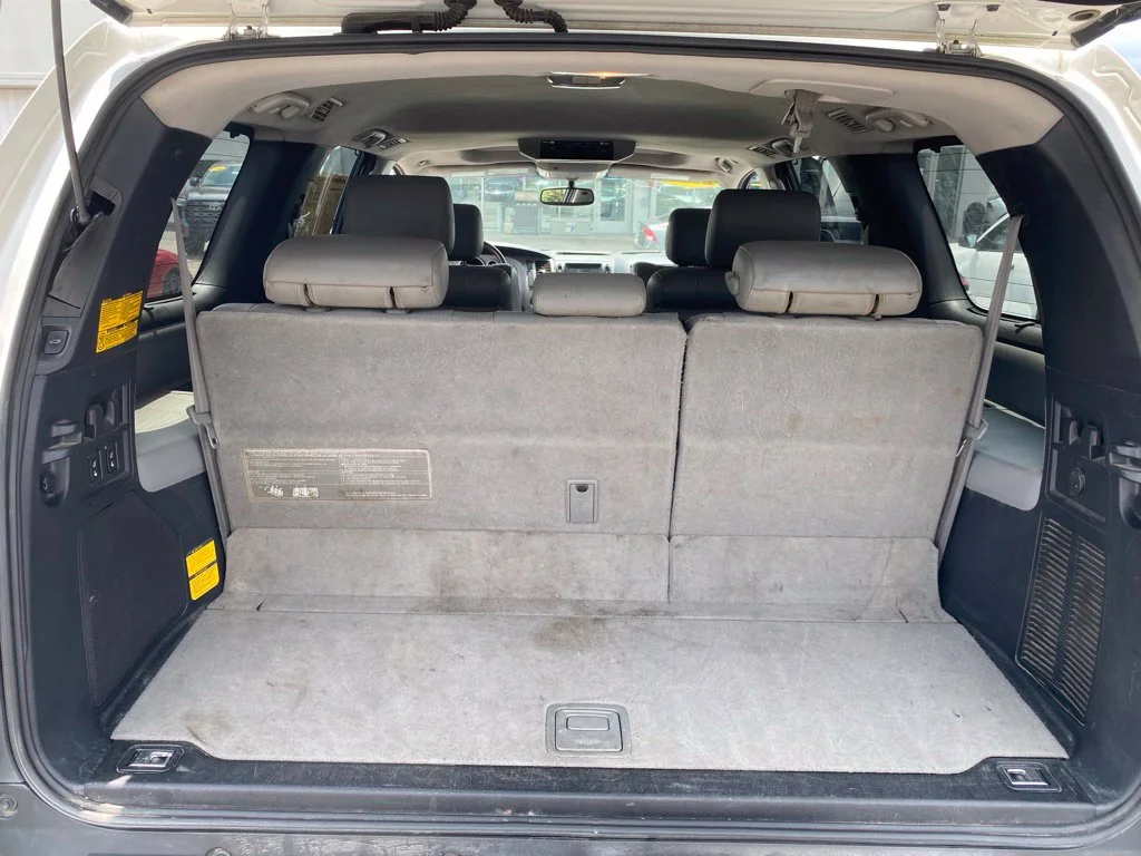 Used 2012 White Toyota Platinum image 10