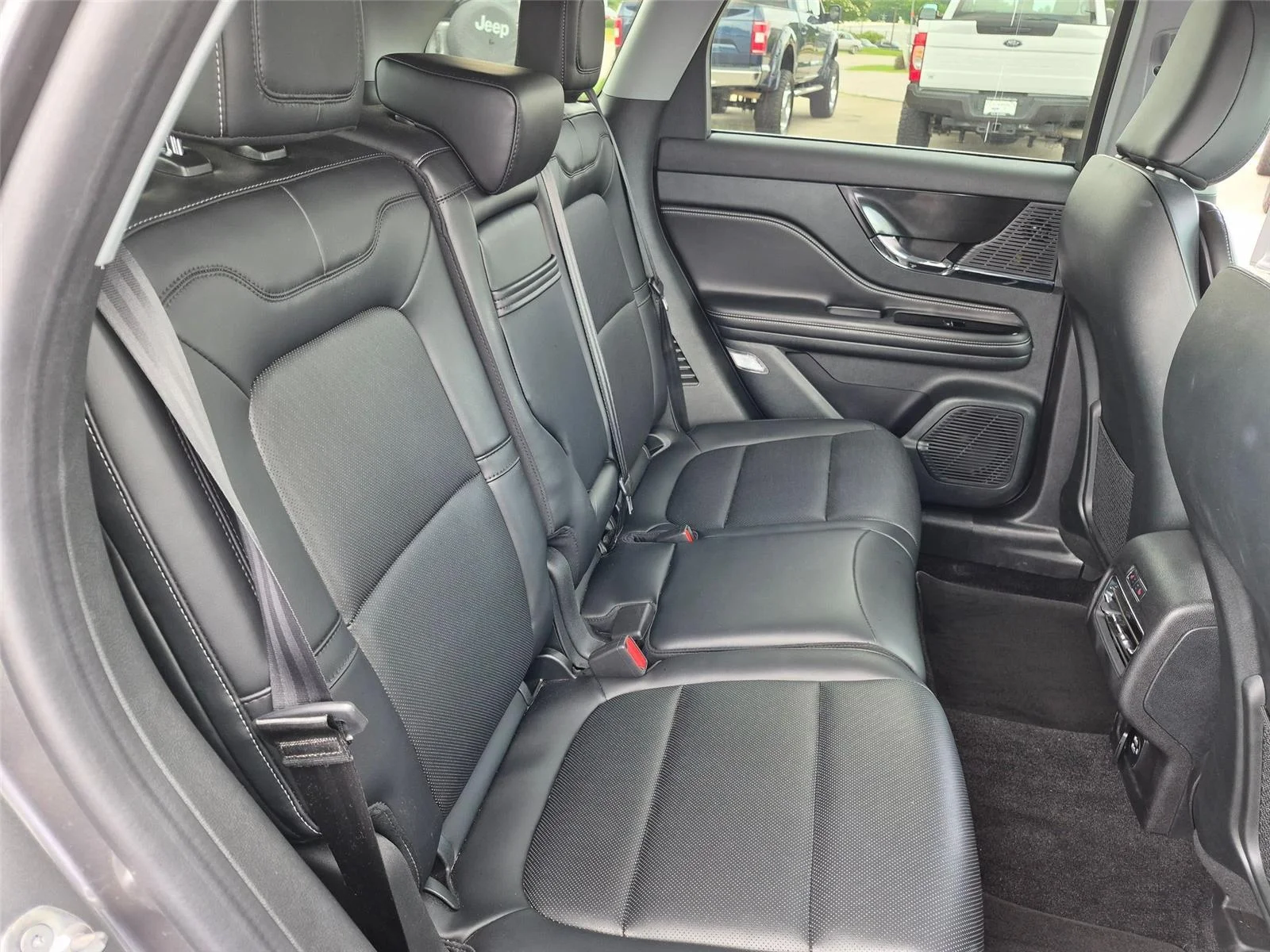 Used 2022 Asher Gray Metallic Clearcoat Lincoln Standard image 29