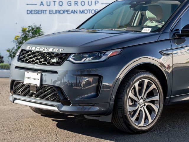 Used 2024 Varesine Blue Metallic Land Rover S image 2
