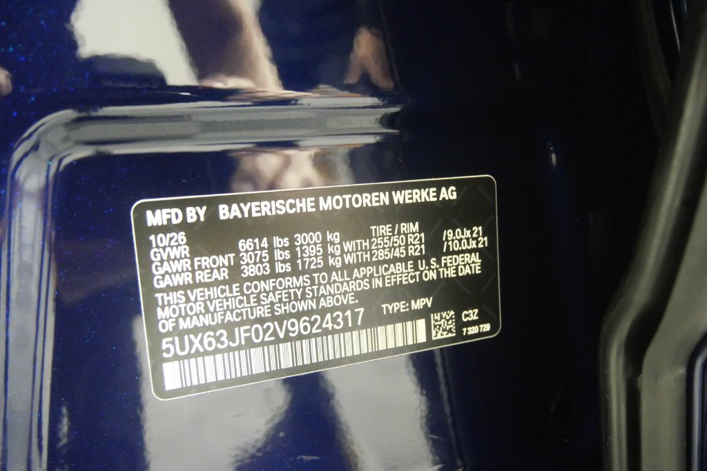 New 2027 Tanzanite Blue II Metallic BMW  image 30
