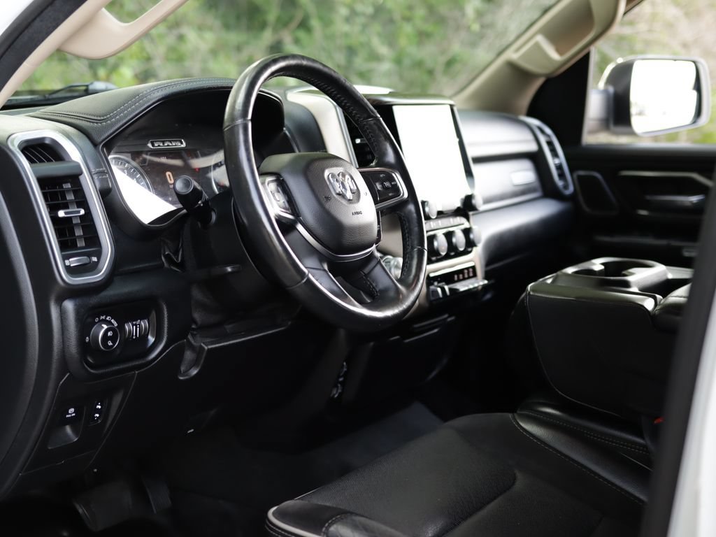 Used 2020 Bright White Ram Laramie image 9
