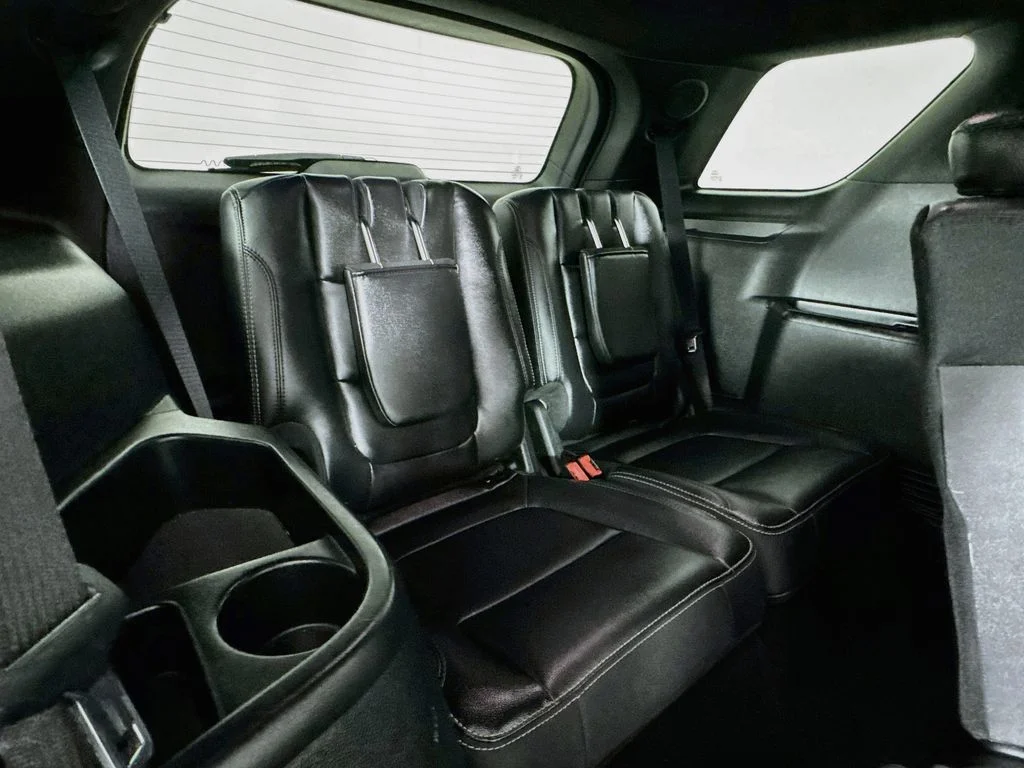 Used 2019 Black Metallic Ford Limited image 37