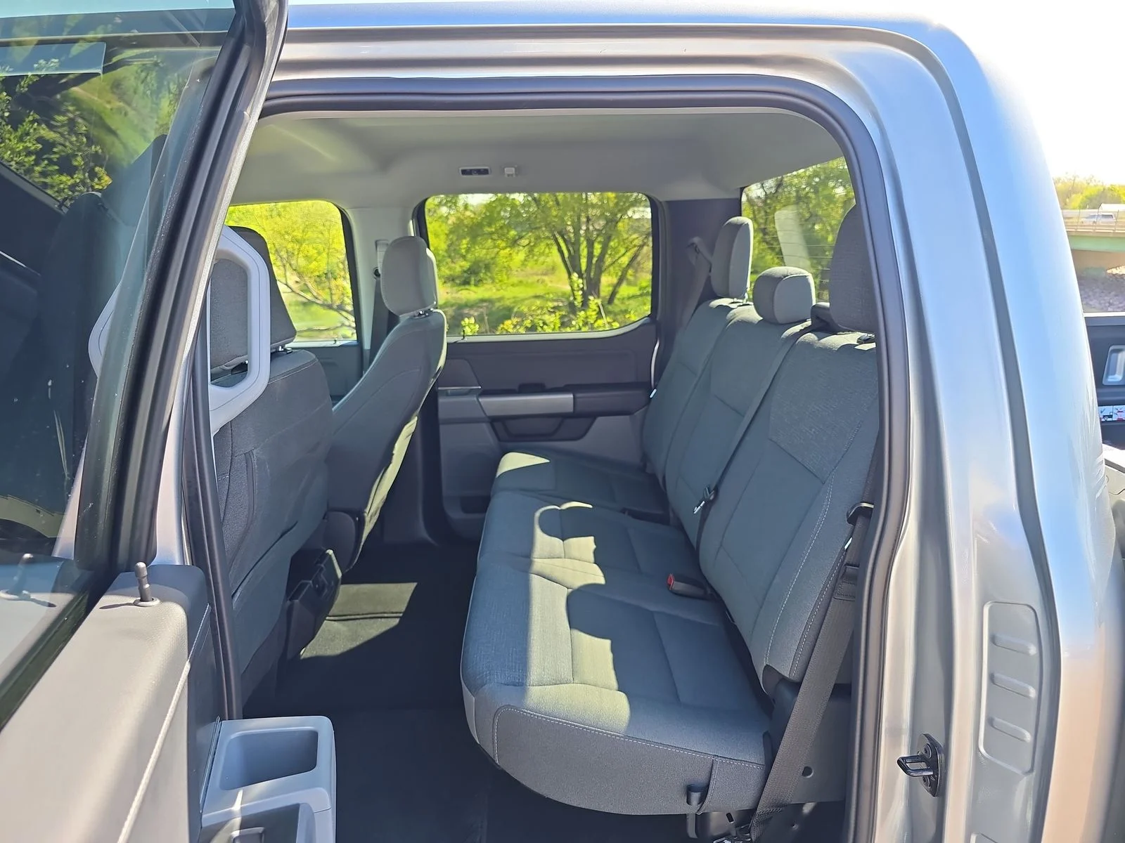 Used 2025 Iconic Silver Metallic Ford XLT image 7