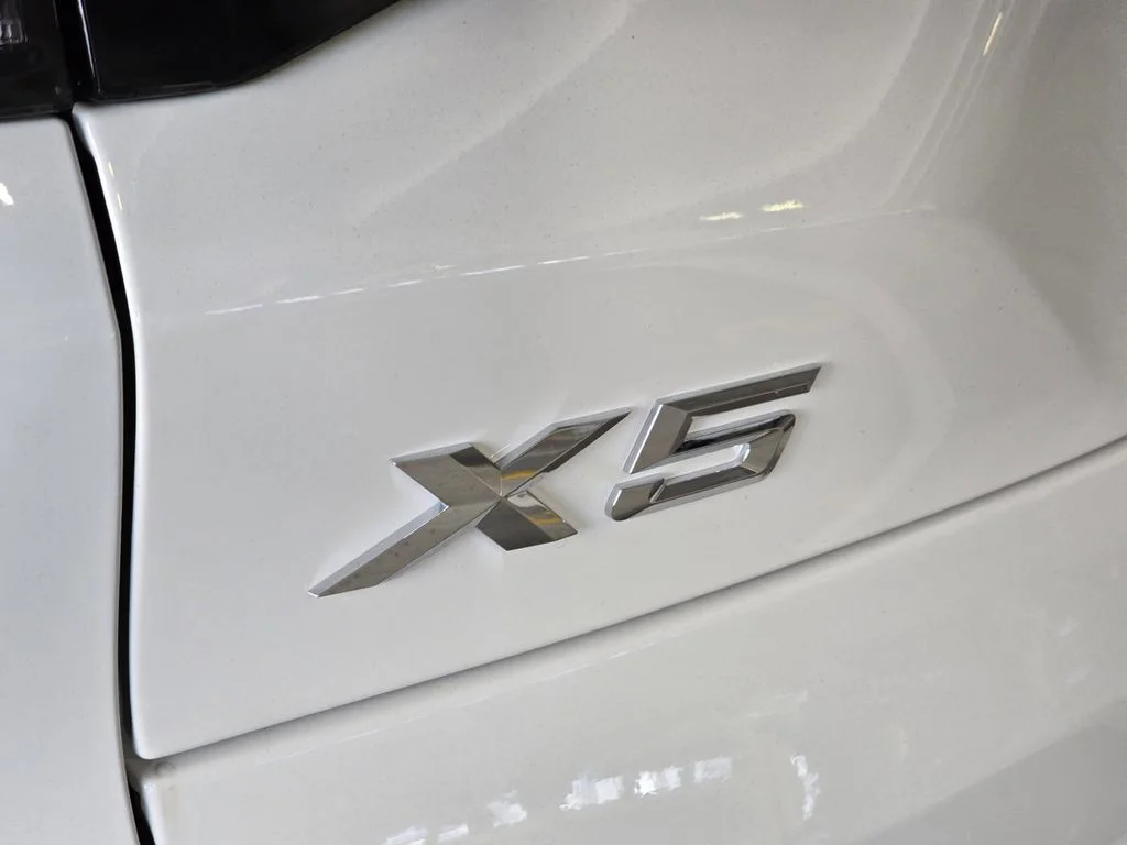 2025 BMW X5 M60i - Photo 6
