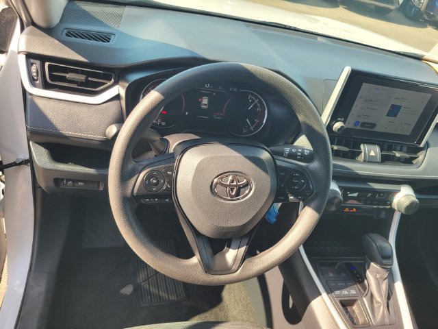 Used 2025 White Toyota LE image 30