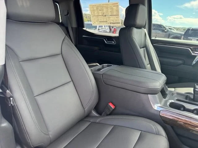 New 2026 Summit White GMC Elevation image 26