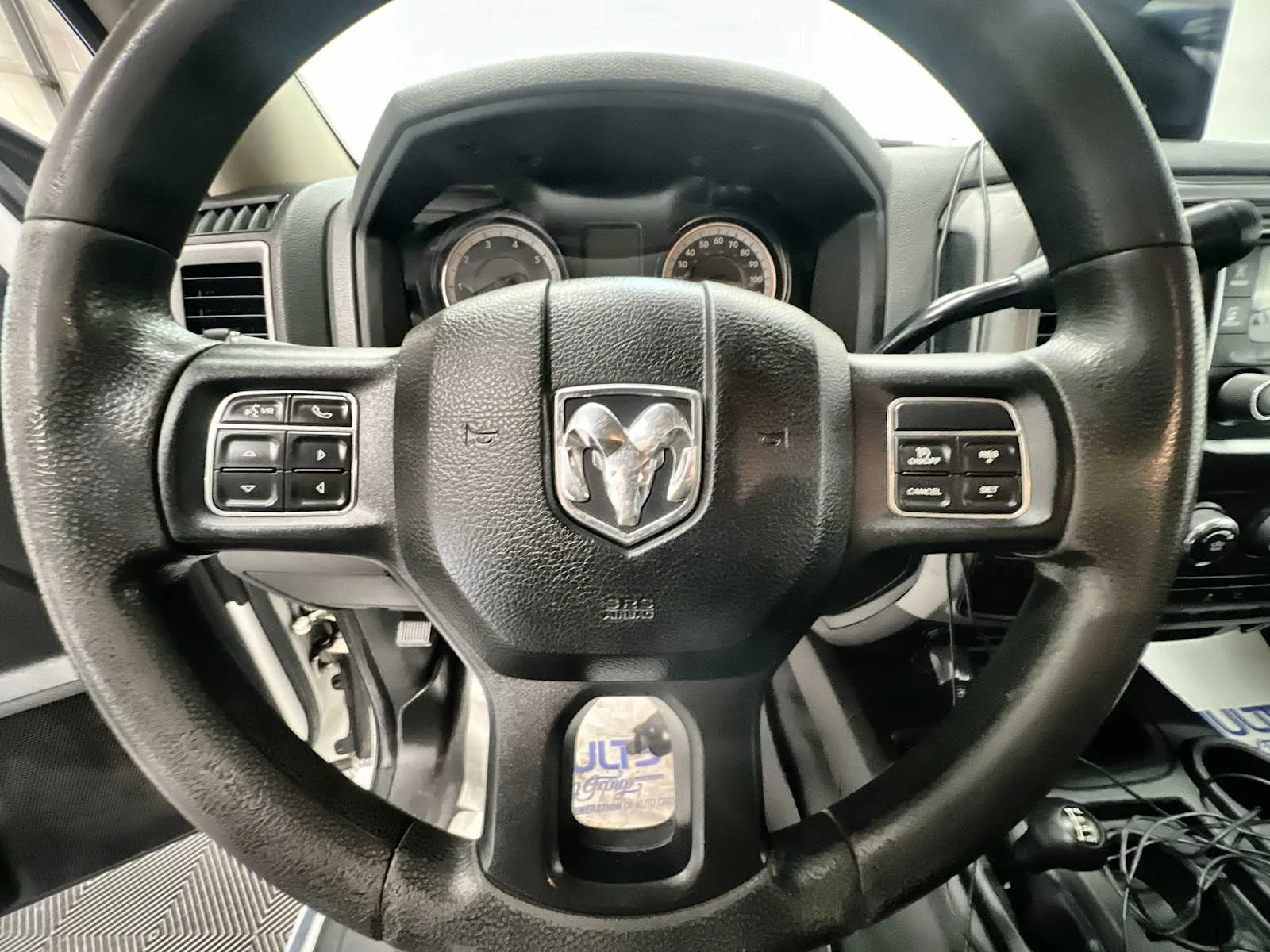 Used 2016 Bright White Clearcoat Ram Tradesman image 11