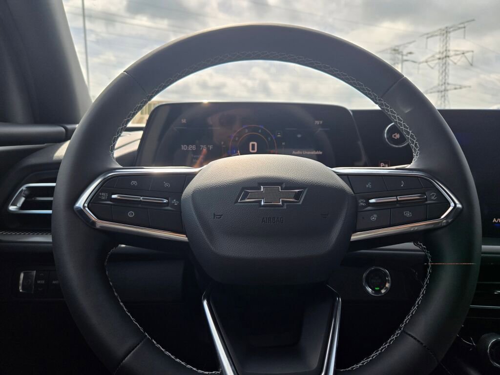 New 2026 Summit White Chevrolet LT image 31