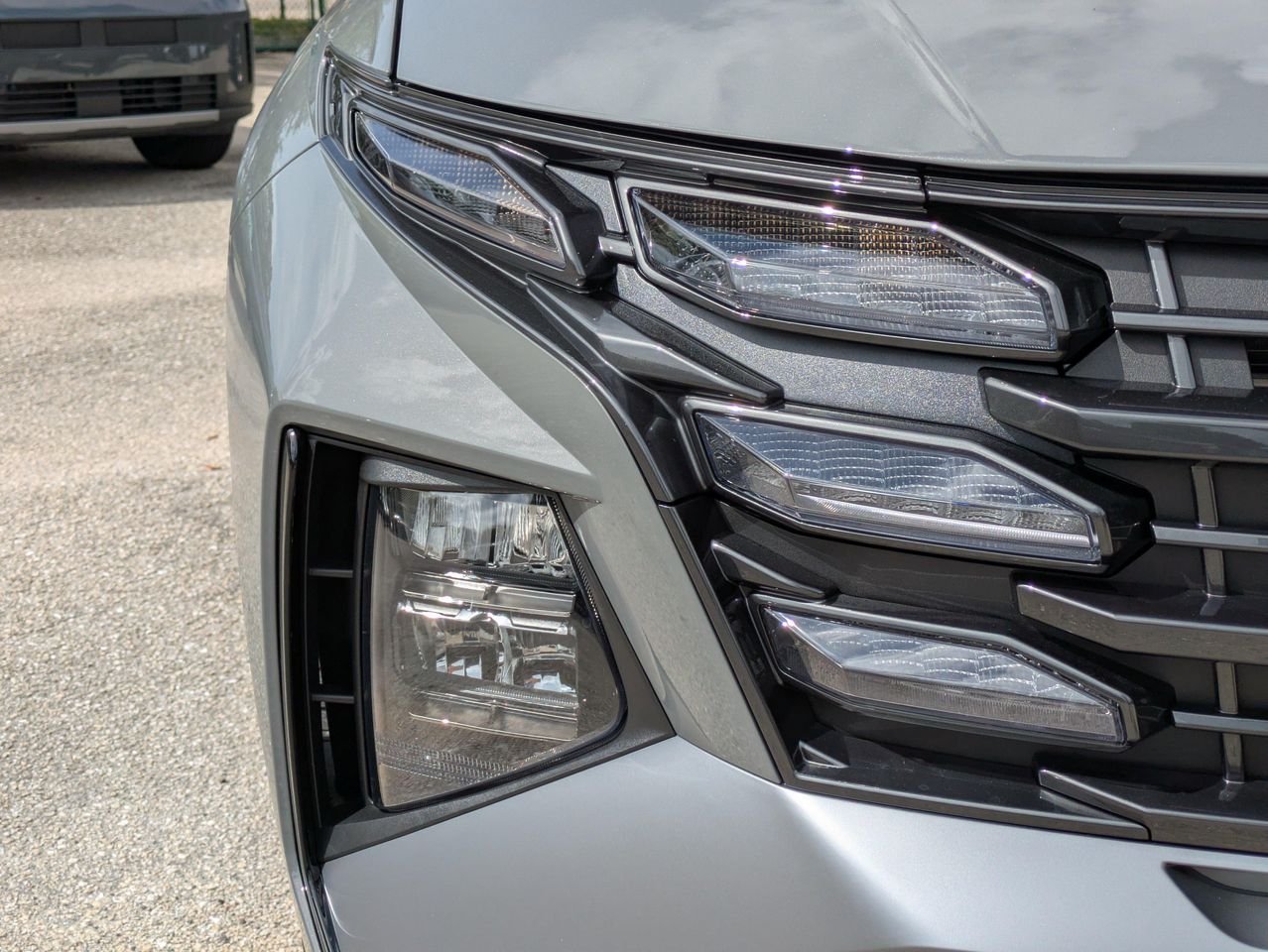 New 2026 Hampton Gray Hyundai SEL Plus FWD image 10