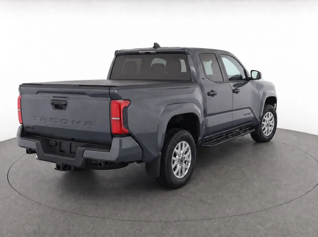 Certified Used 2024  Toyota SR5 image 4