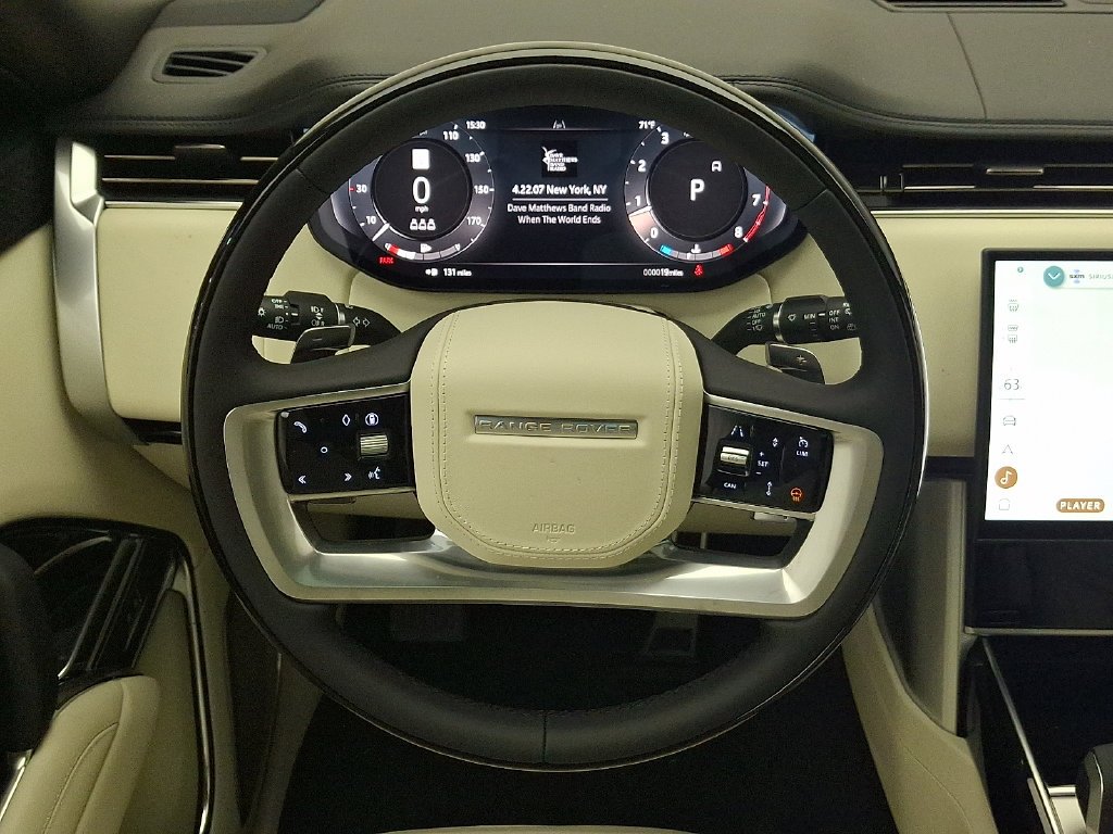 New 2027 Tourmaline Brown in Gloss finish Land Rover Autobiography image 18