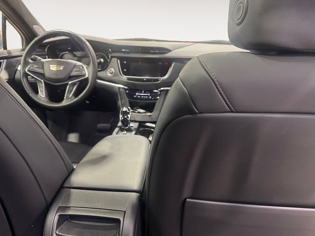 Used 2023 Silver Cadillac Premium Luxury image 17