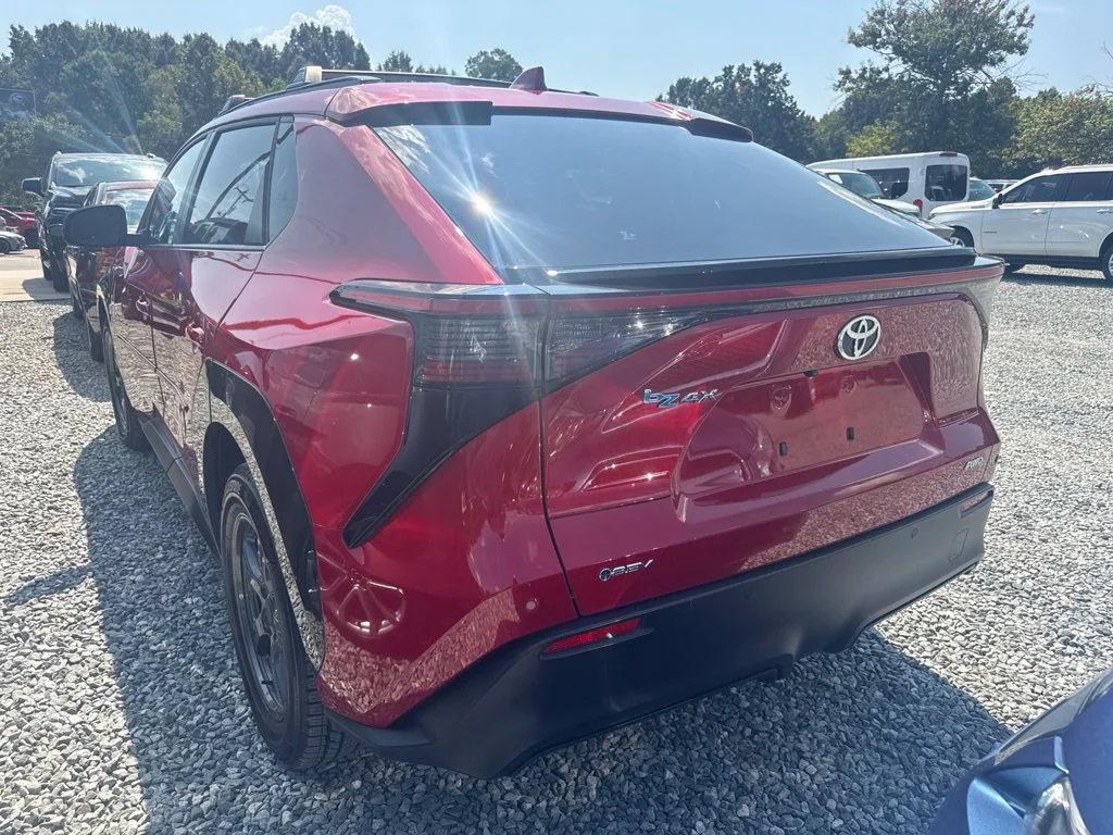 Used 2024 Red Toyota XLE image 5