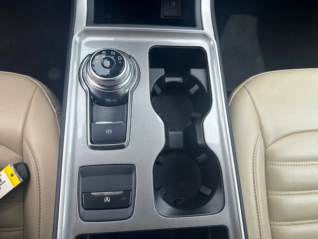 Certified Used 2024 Oxford White Ford SEL image 22