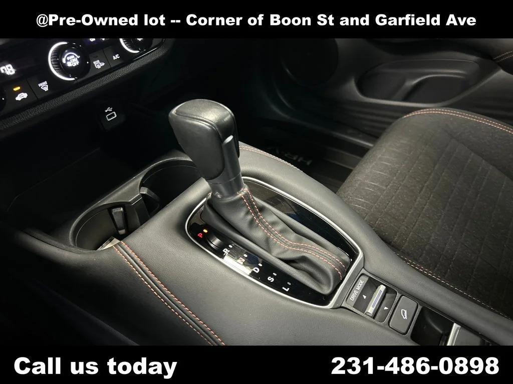 Used 2024  Honda Sport image 23