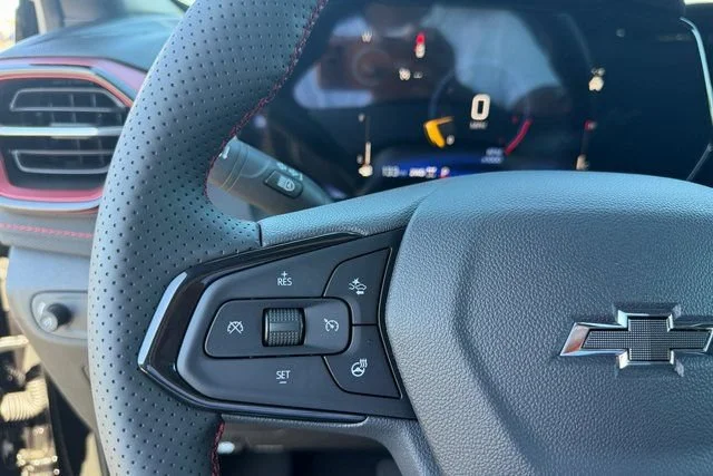 New 2026 Mosaic Black Metallic Chevrolet RS image 16