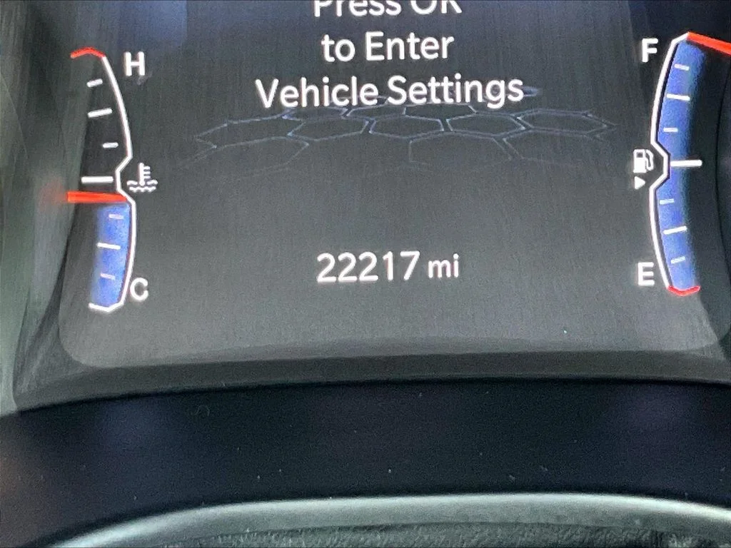 Used 2022 White Jeep Limited image 13