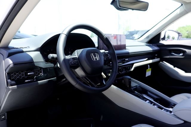 New 2026 Platinum White Pearl Honda EX-L image 6