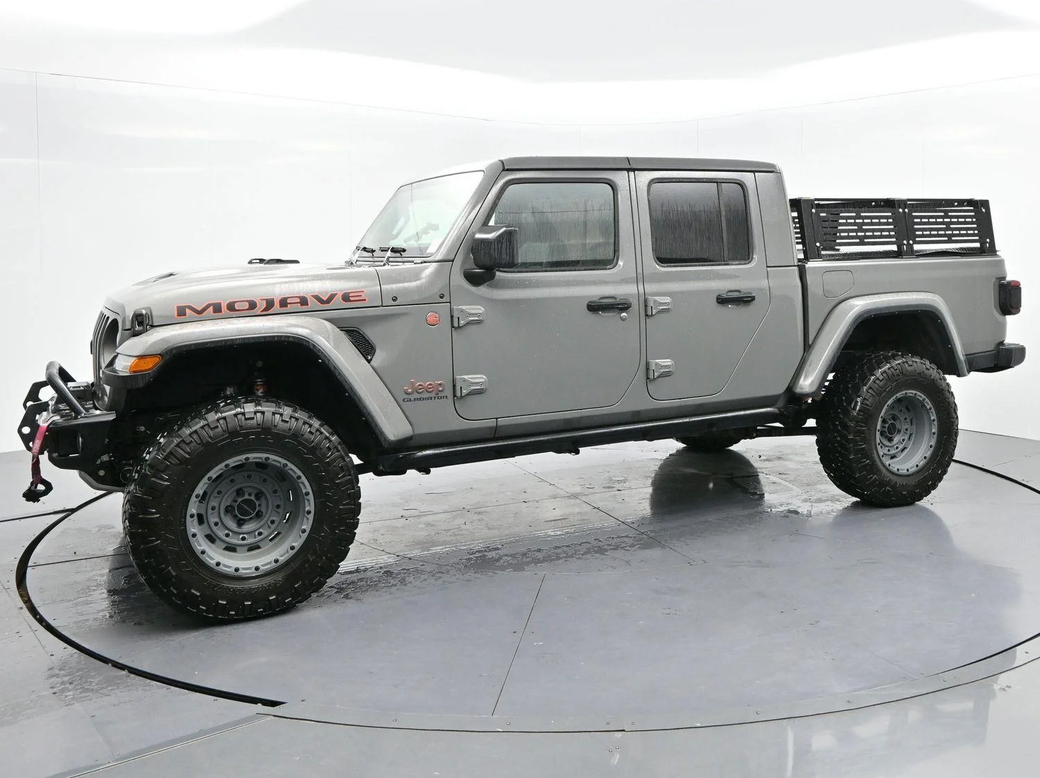 Used 2021 Sting-Gray Clearcoat Jeep Mojave image 4