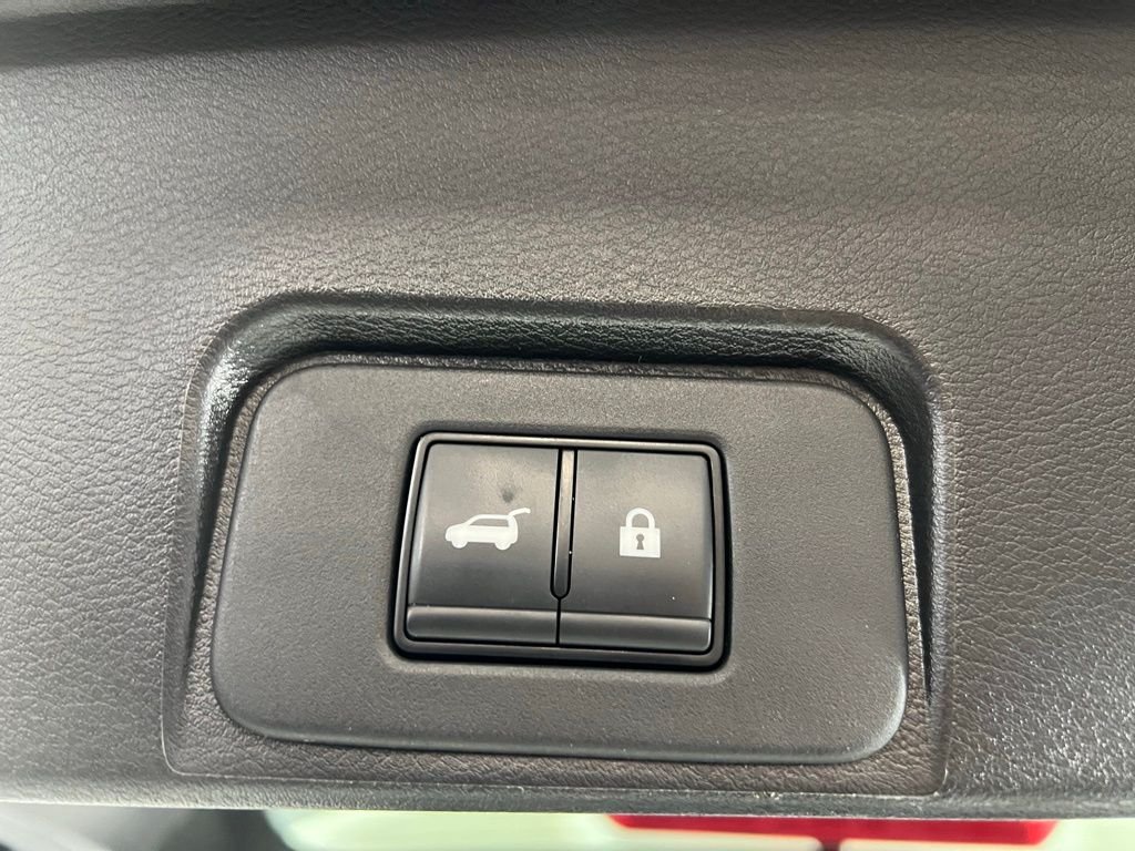 2024 Nissan Rogue SV - Photo 26