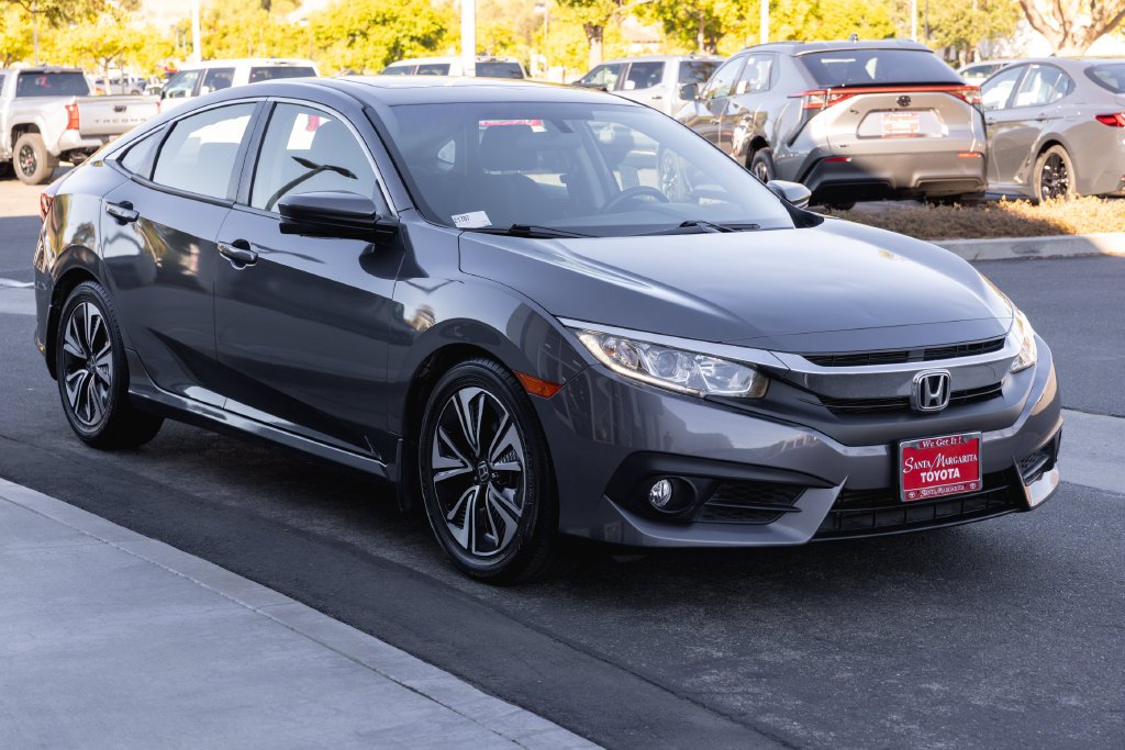 Used 2018 Polished Metal Metallic Honda EX-T image 3