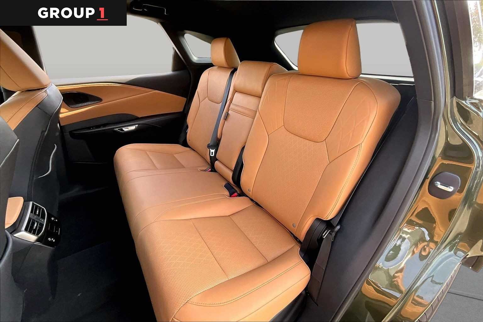 Used 2026 Nori Green Pearl Lexus Premium+ image 18