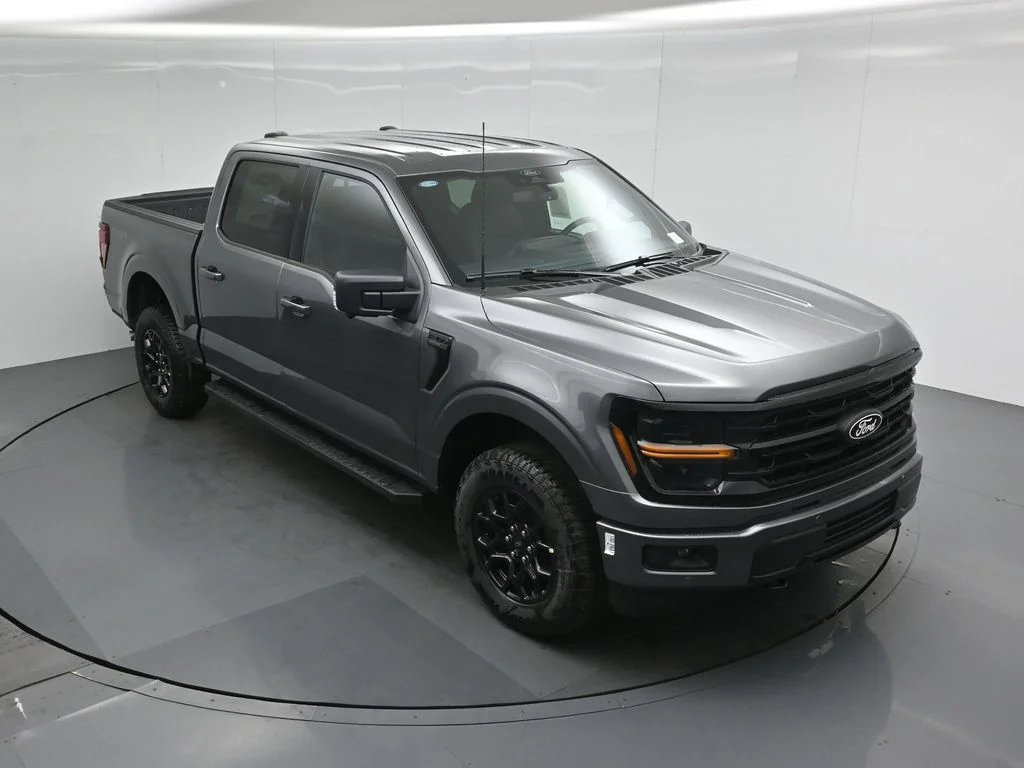 New 2026 Carbonized Gray Metallic Ford XLT image 36