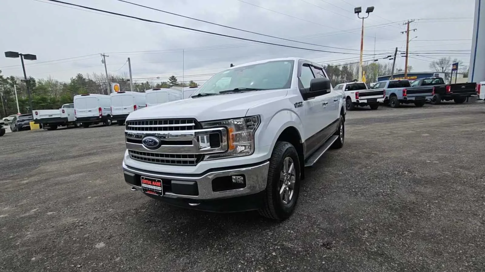 Used 2020 Oxford White/Magnetic Ford XLT image 3