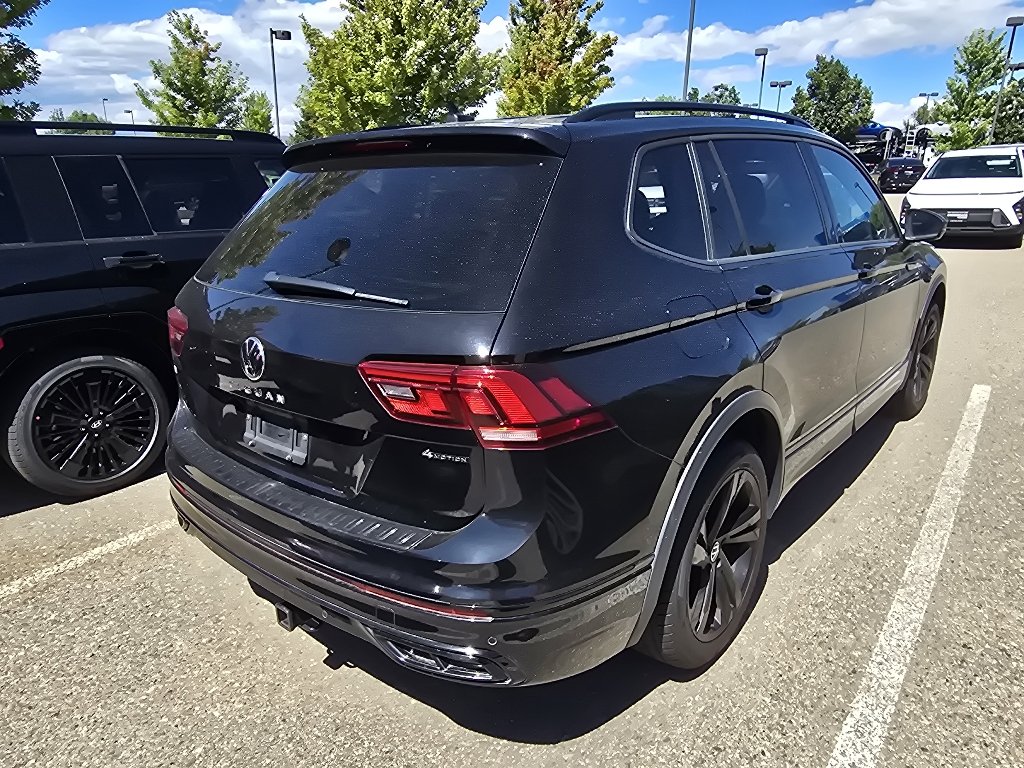 Used 2023 Deep Black Pearl Volkswagen SE R-Line Black image 6
