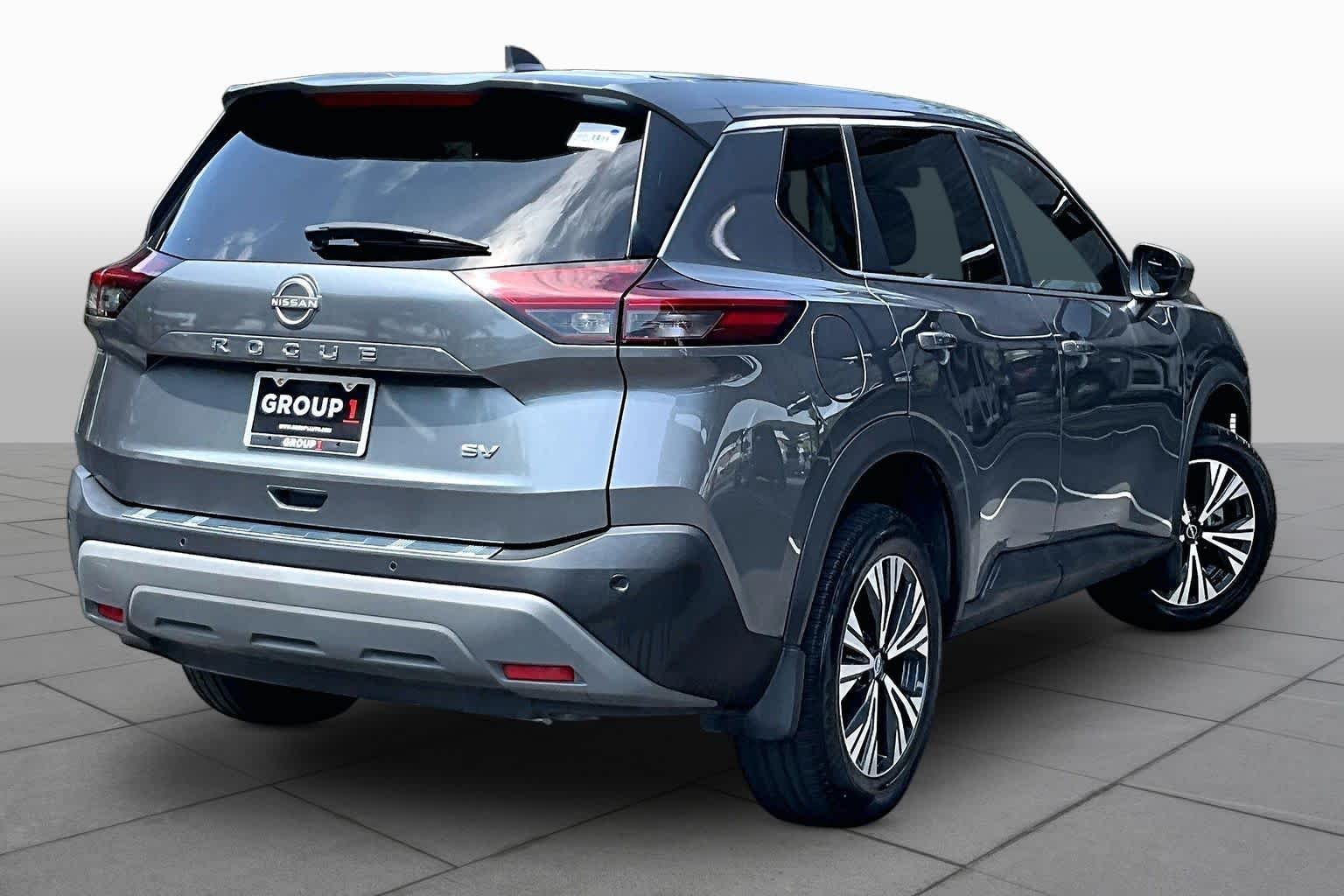 Used 2023 Gun Metallic Nissan SV image 13