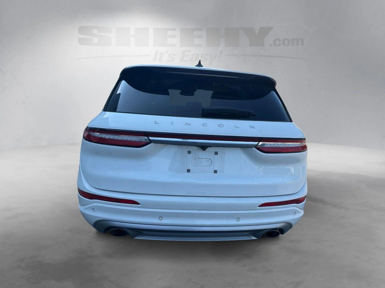 Used 2021 Pristine White Lincoln Reserve image 14