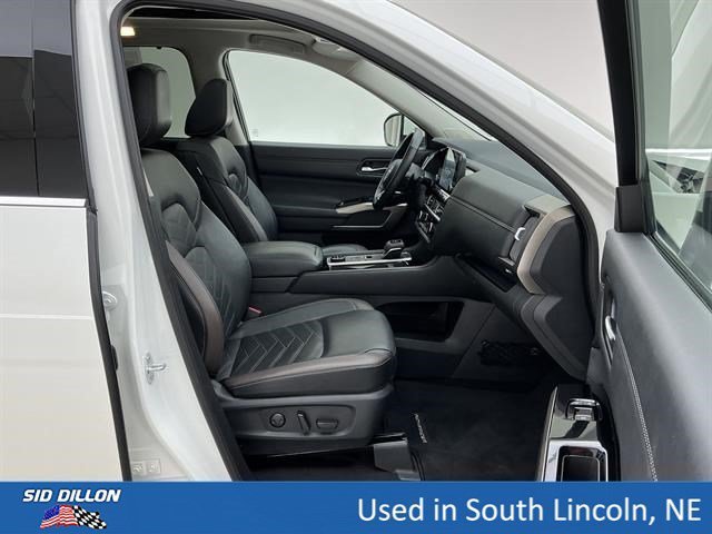 Used 2024 Pearl White Tricoat Nissan Platinum image 26