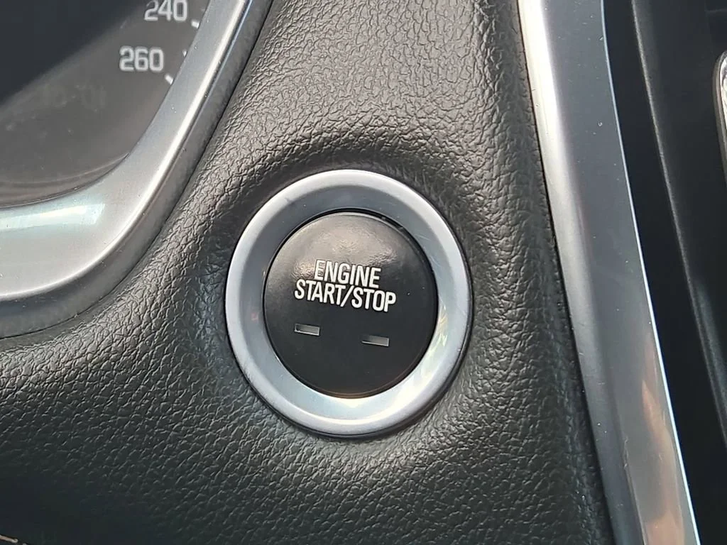 Used 2019 Satin Steel Metallic Chevrolet LT Cloth image 34