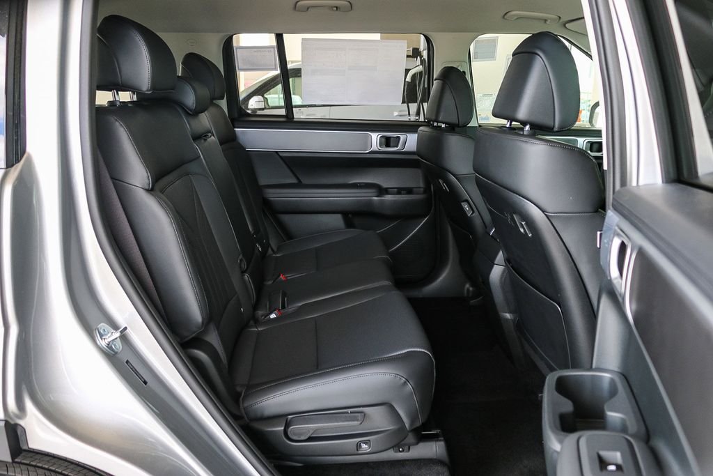 New 2026 Silver Hyundai SEL image 17