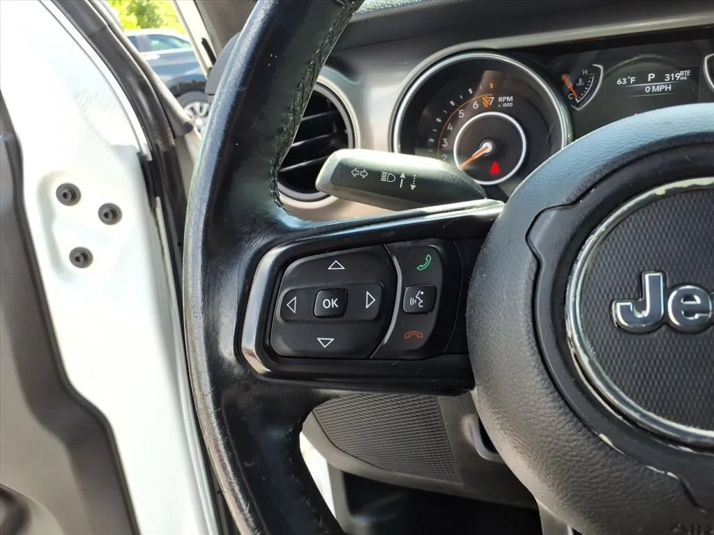Used 2018 White Jeep Unlimited Sport S image 19