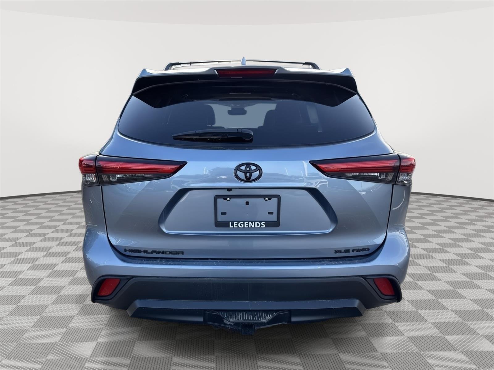 Used 2022 Moon Dust Toyota XLE image 14