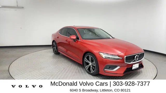 Used 2019 Red Volvo T6 Inscription image 8