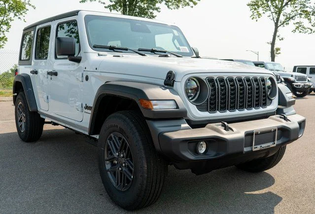 New 2026 Bright White Clearcoat Jeep Sport S image 4
